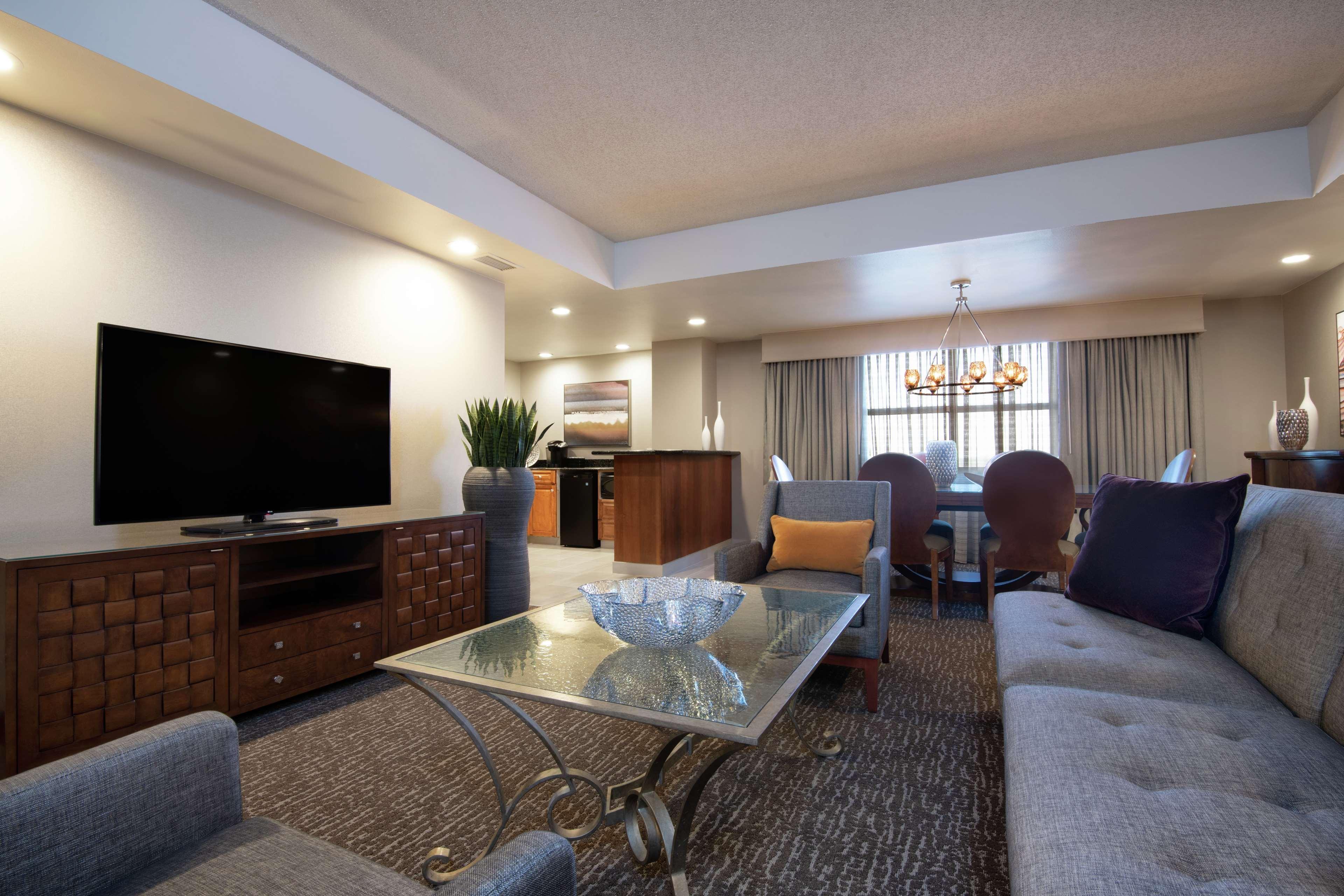 Embassy Suites Northwest Arkansas - Hotel, Spa & Convention Center Rogers Zewnętrze zdjęcie
