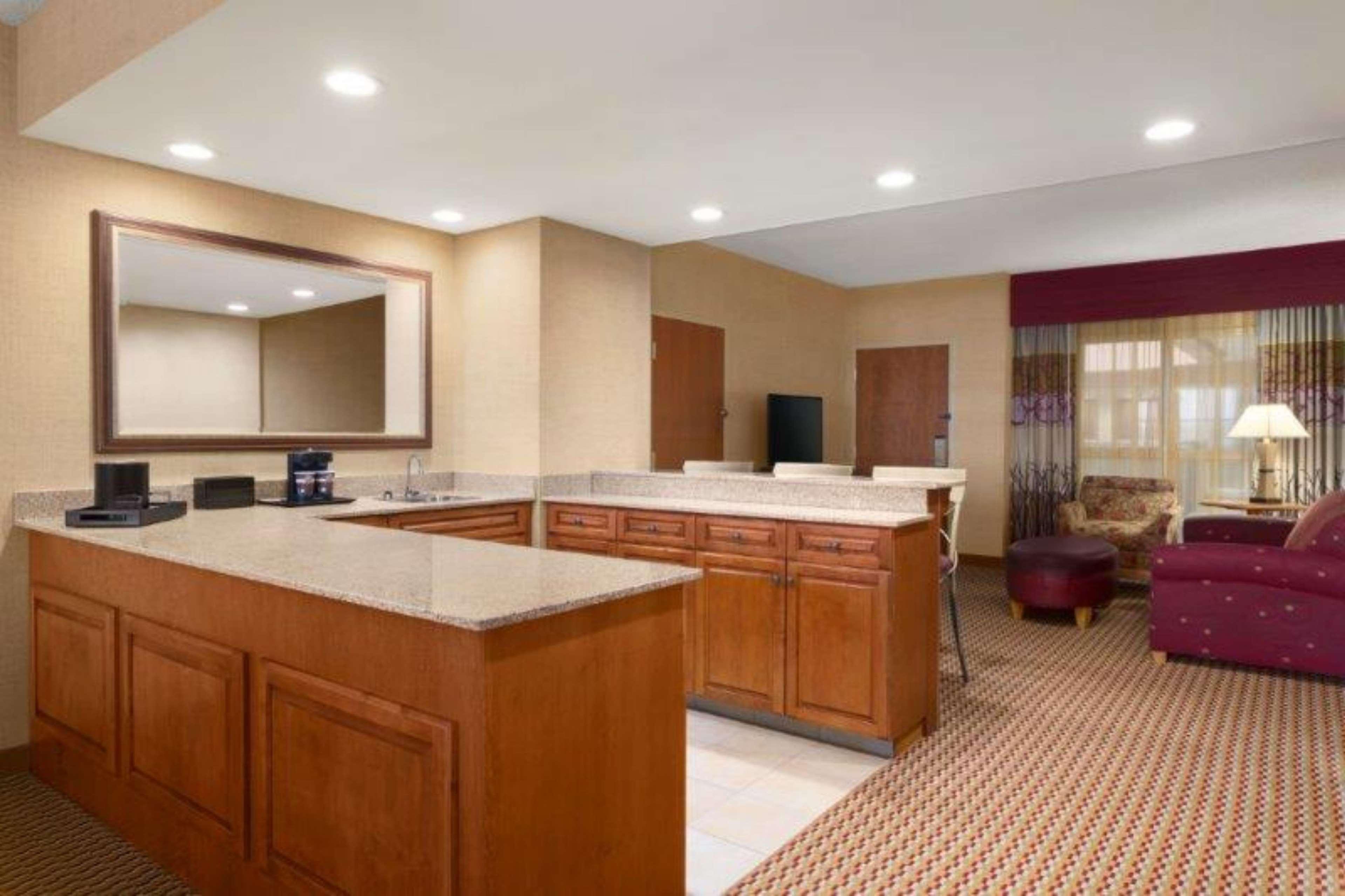 Embassy Suites Northwest Arkansas - Hotel, Spa & Convention Center Rogers Zewnętrze zdjęcie